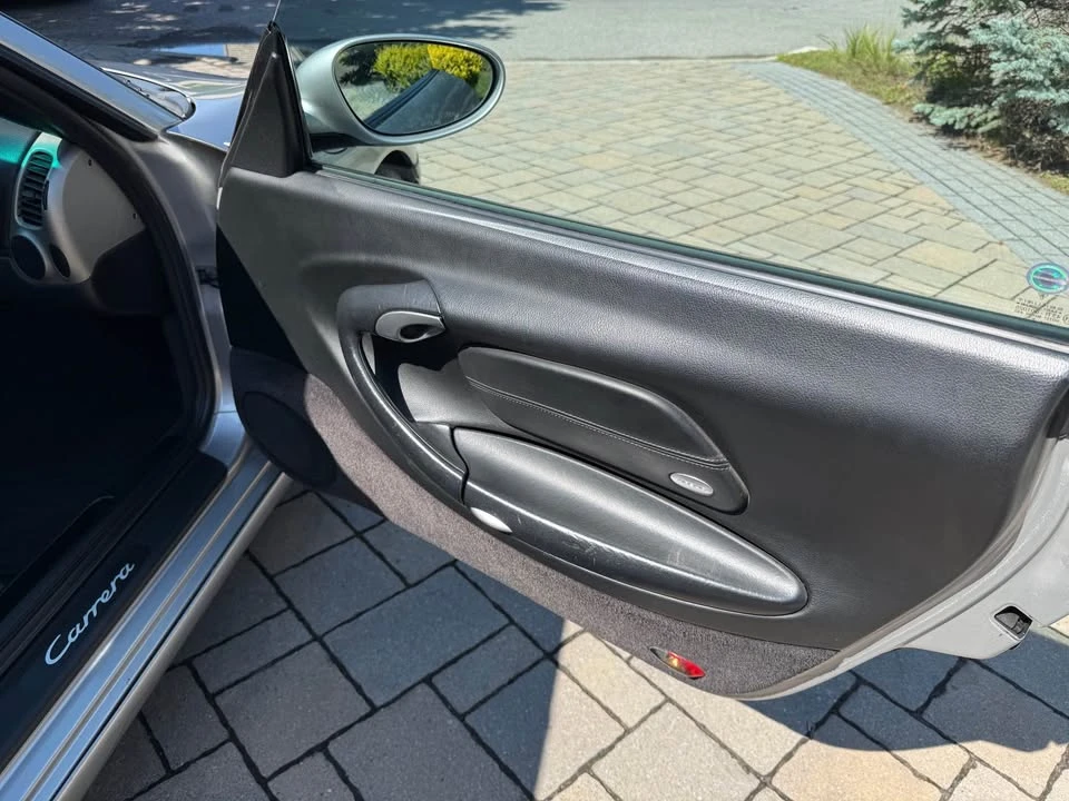 2001 Porsche 996 Carrera - Image 11 of 15