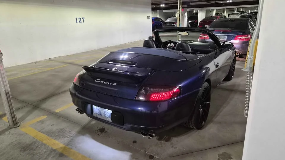 2001 Porsche 996 Carrera - Image 10 of 16