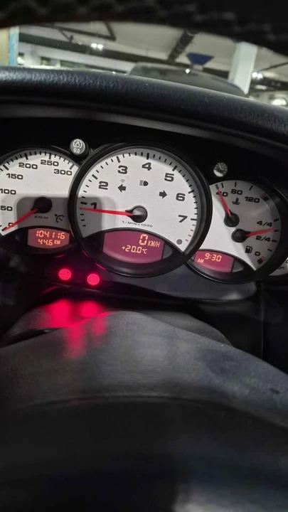 2001 Porsche 996 Carrera - Image 14 of 16