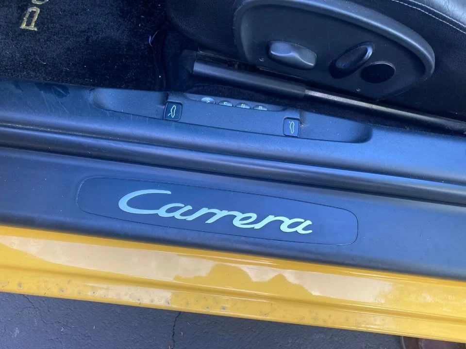 2001 Porsche 996 Carrera - Image 14 of 20
