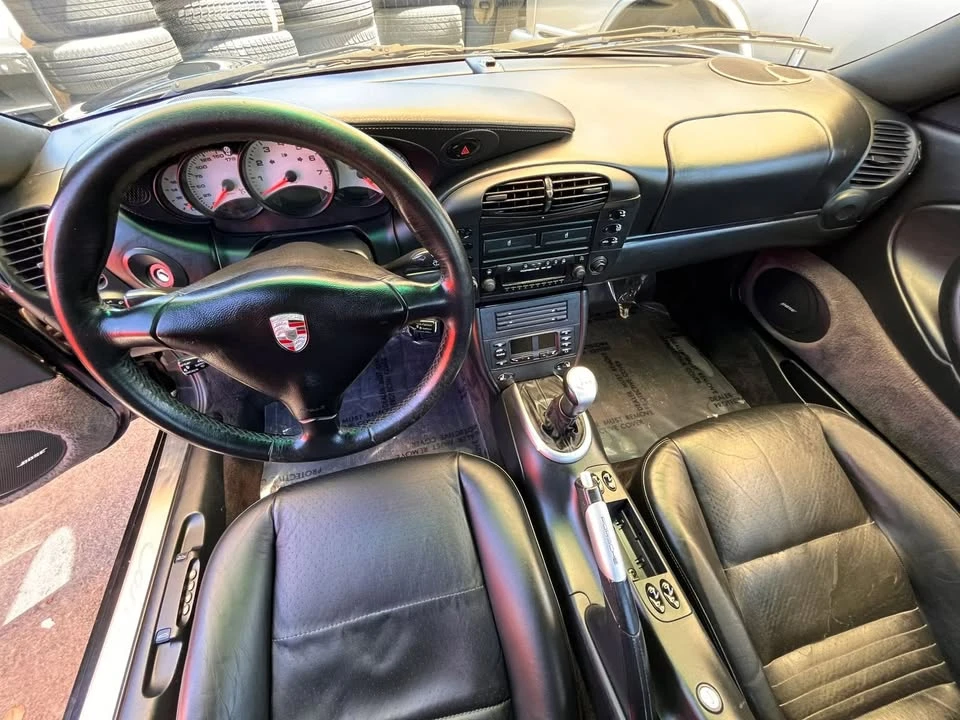 2001 Porsche 996 Carrera - Image 17 of 20