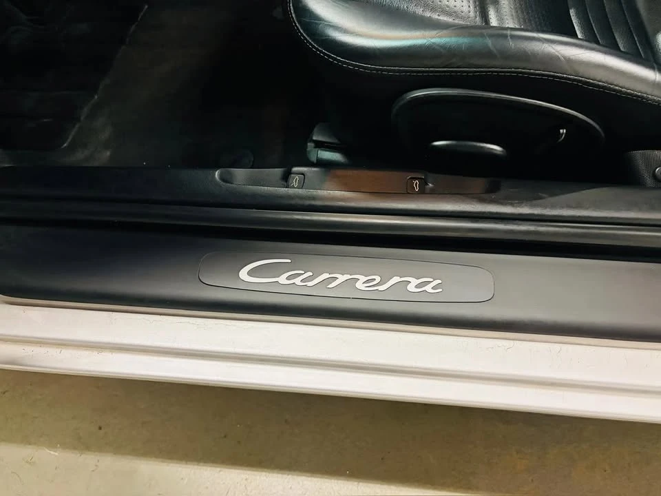 2001 Porsche 996 Carrera - Image 17 of 20
