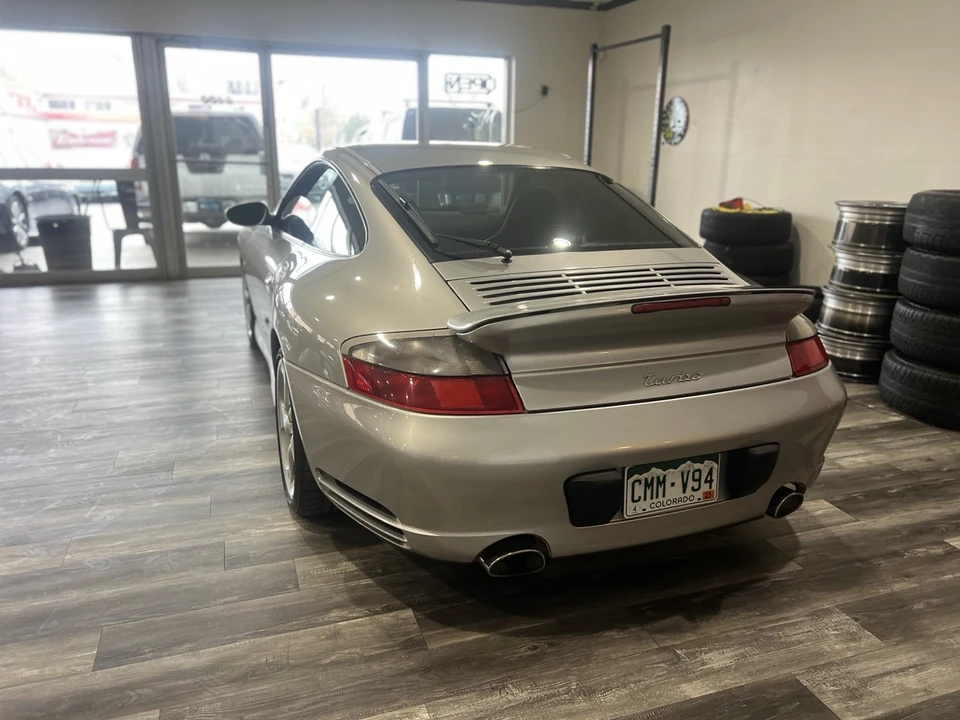 2001 Porsche 996 Turbo - Image 11 of 17