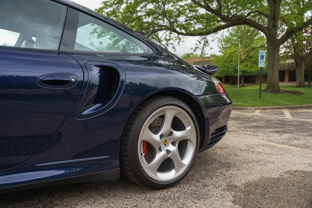 2001 Porsche 996 Turbo - Image 9 of 12