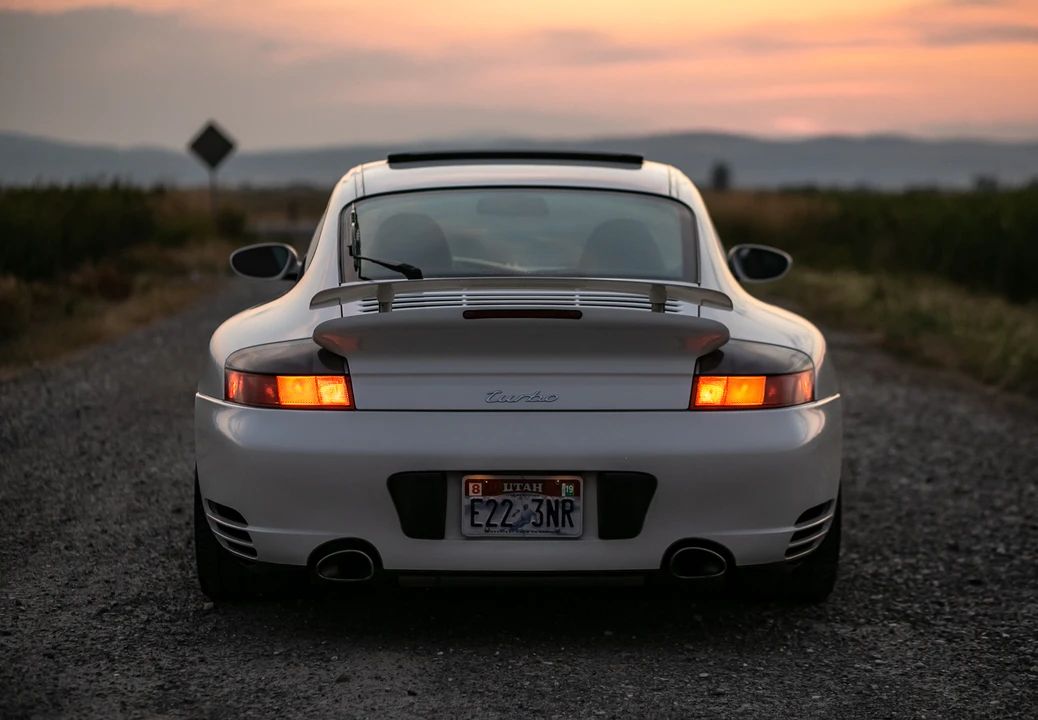 2001 Porsche 996 Turbo - Image 25 of 31