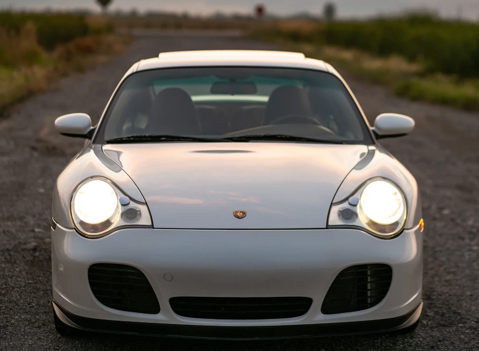 2001 Porsche 996 Turbo - Image 7 of 31