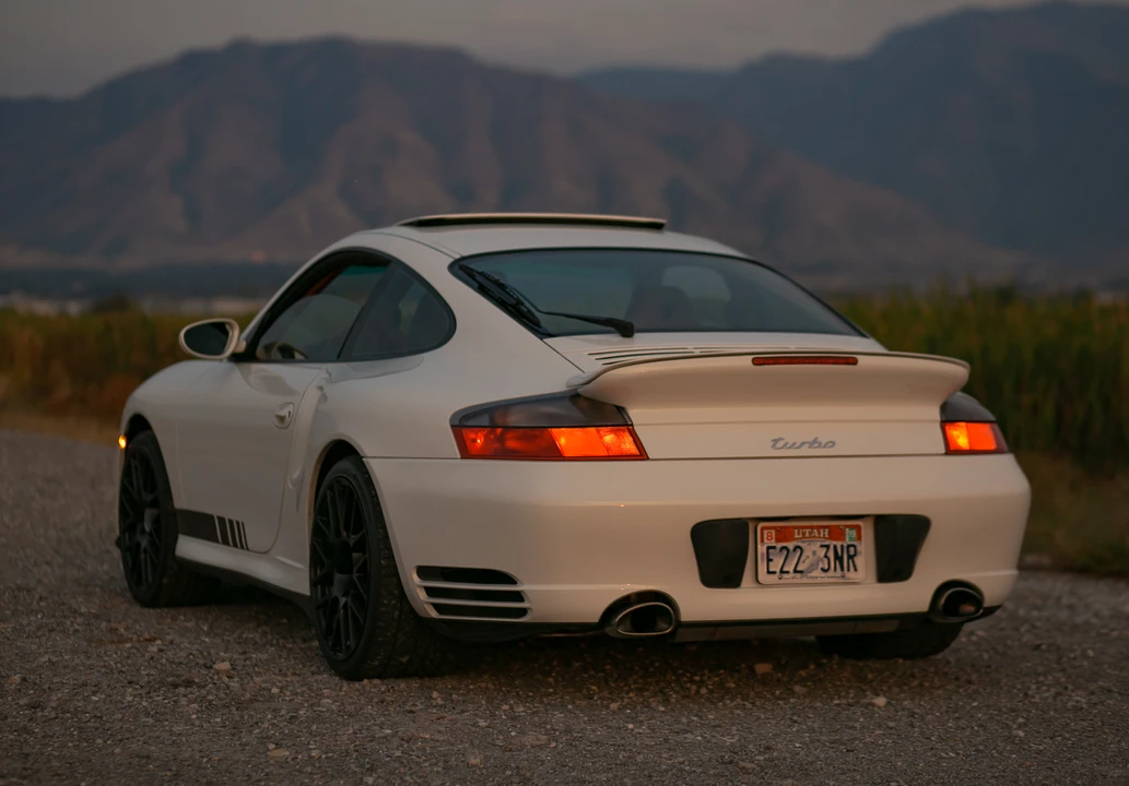 2001 Porsche 996 Turbo - Image 22 of 31