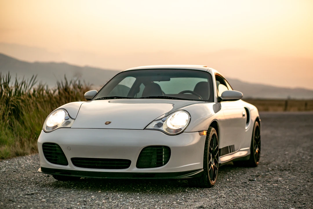 2001 Porsche 996 Turbo - Image 8 of 31