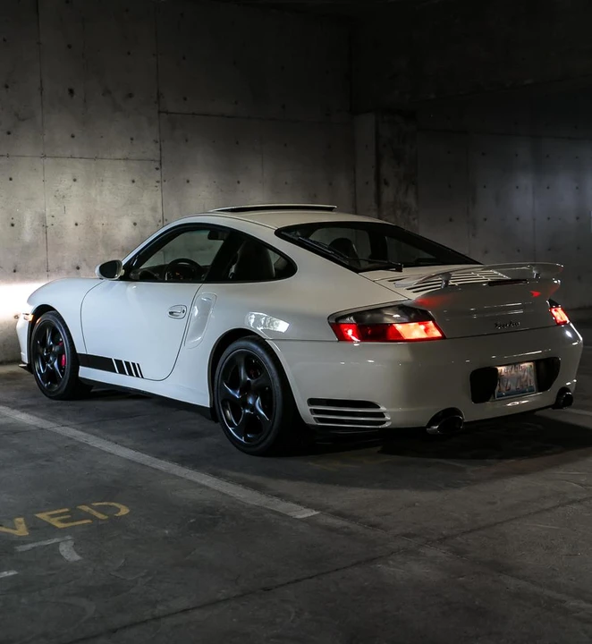 2001 Porsche 996 Turbo - Image 13 of 31