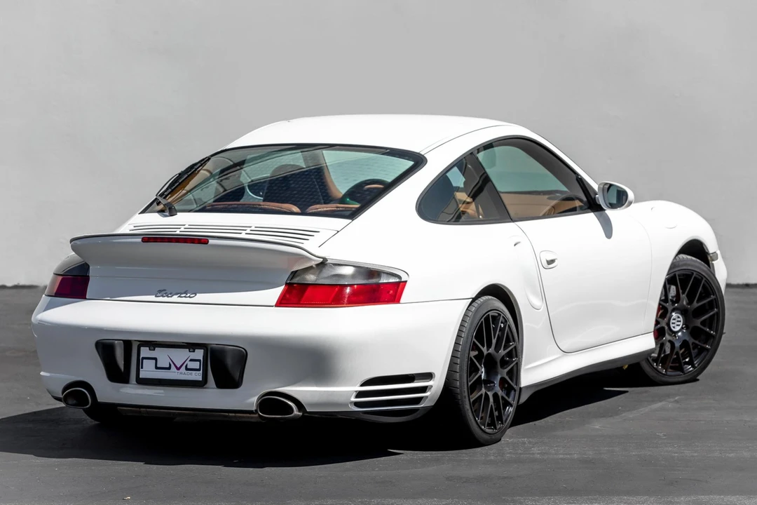 2001 Porsche 996 Turbo - Image 9 of 31