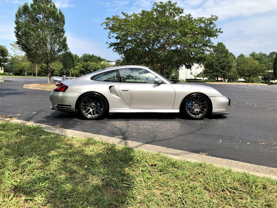 2001 Porsche 996 Turbo - Image 26 of 31