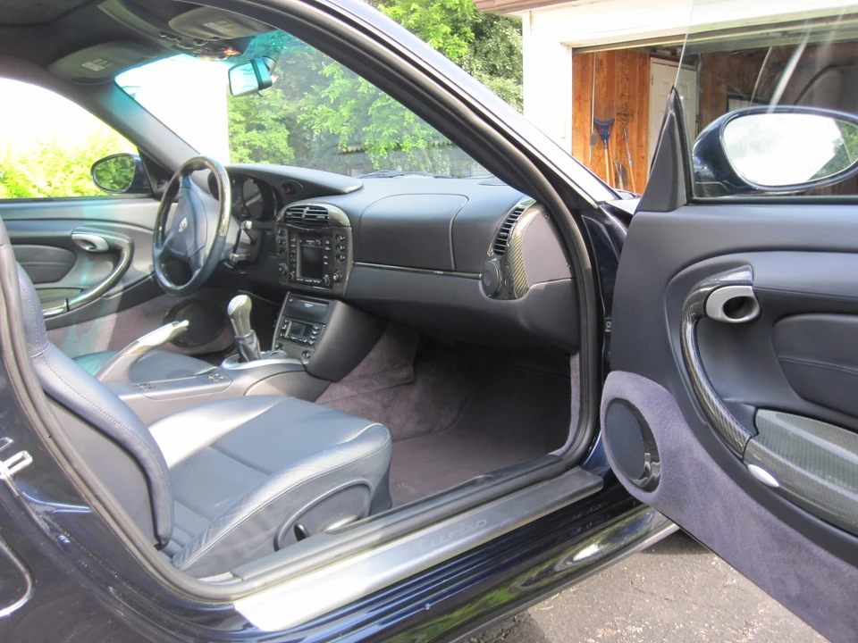 2001 Porsche 996 Turbo - Image 27 of 31