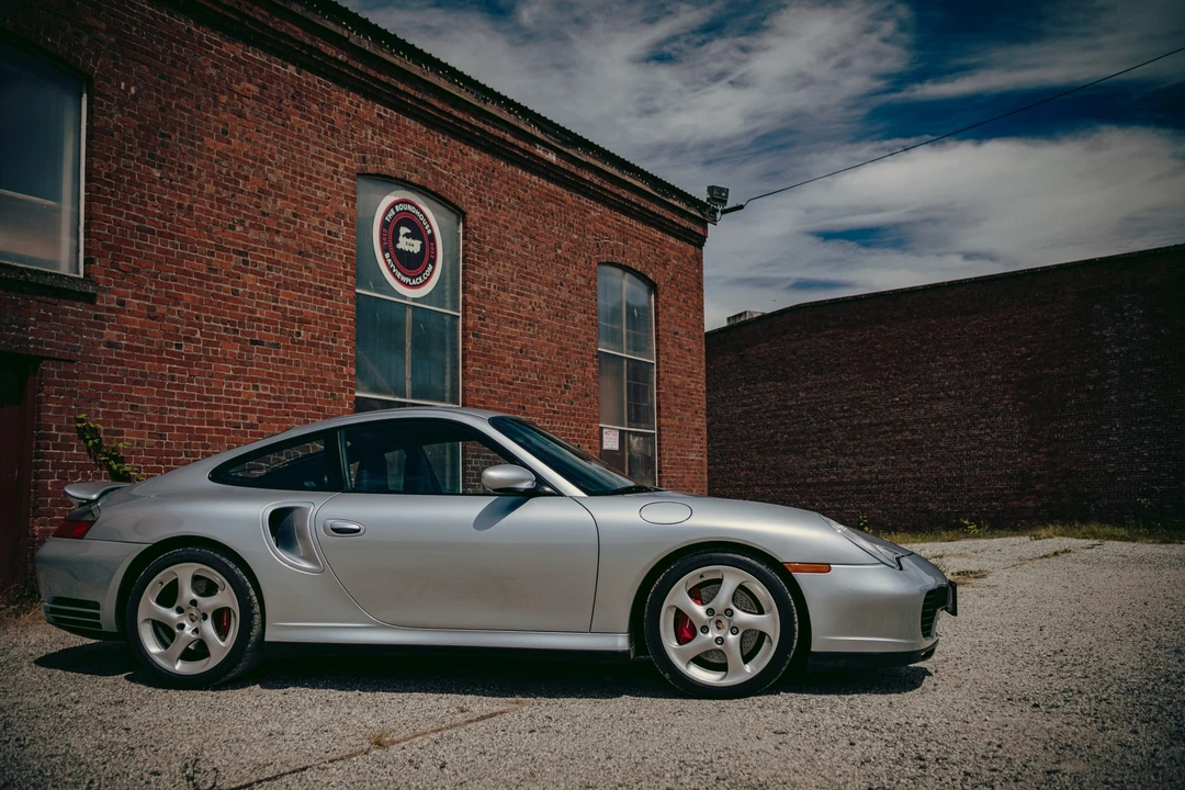 2001 Porsche 996 Turbo - Image 30 of 31