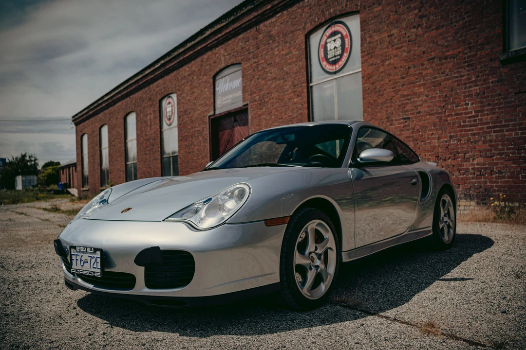 2001 Porsche 996 Turbo - Image 8 of 31