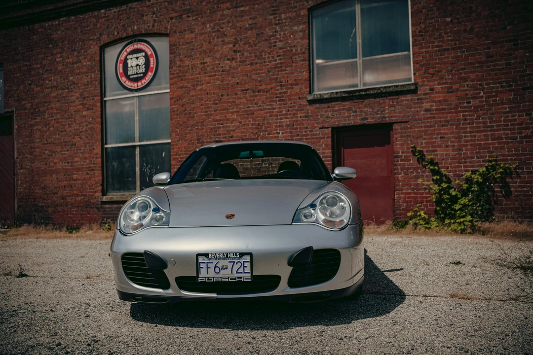 2001 Porsche 996 Turbo - Image 12 of 31