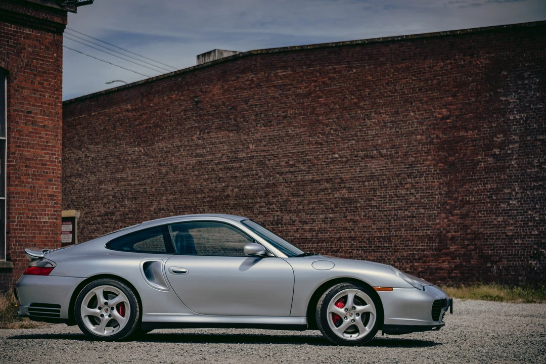 2001 Porsche 996 Turbo - Image 25 of 31