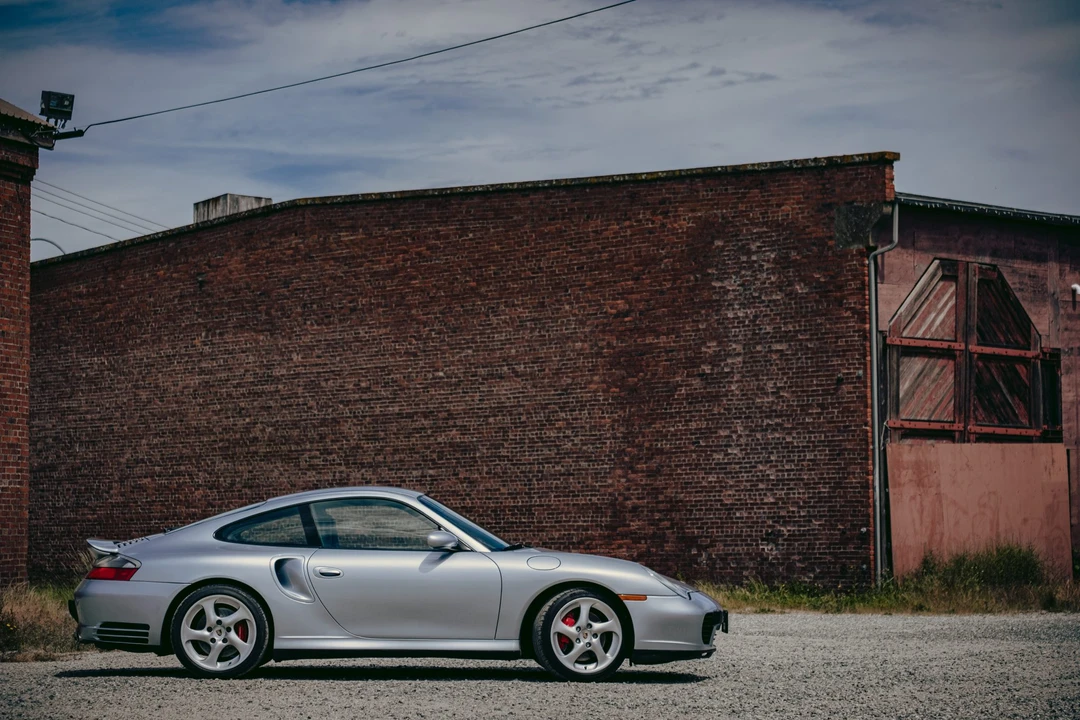 2001 Porsche 996 Turbo - Image 28 of 31