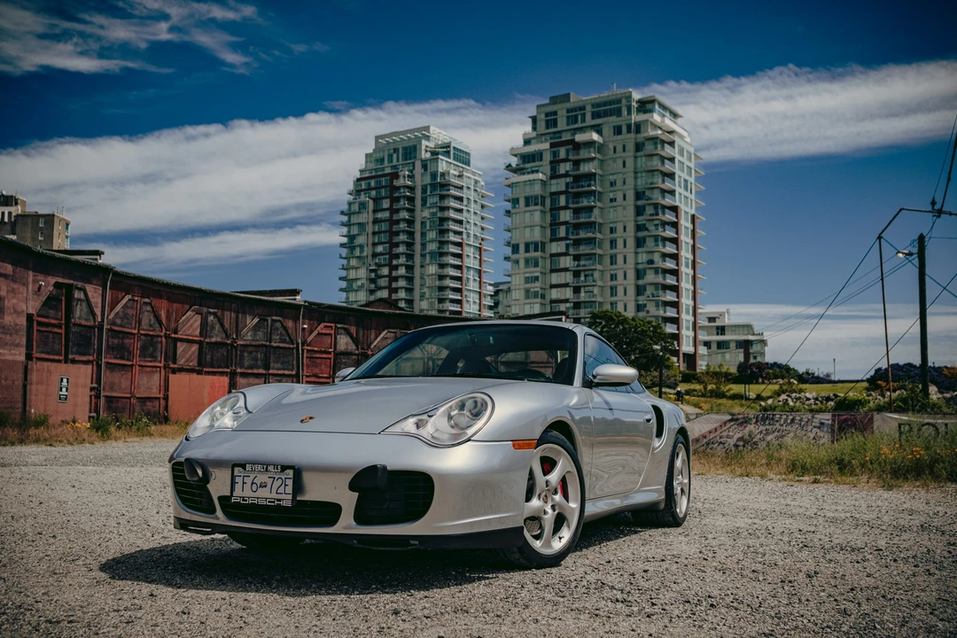 2001 Porsche 996 Turbo - Image 10 of 31