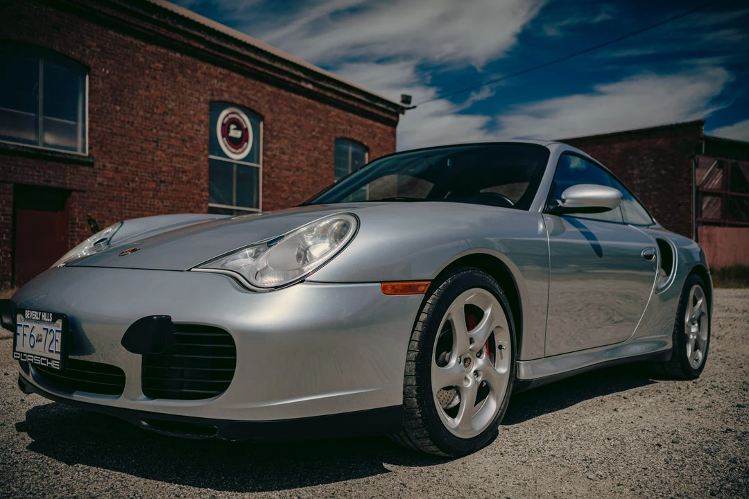 2001 Porsche 996 Turbo - Image 7 of 31