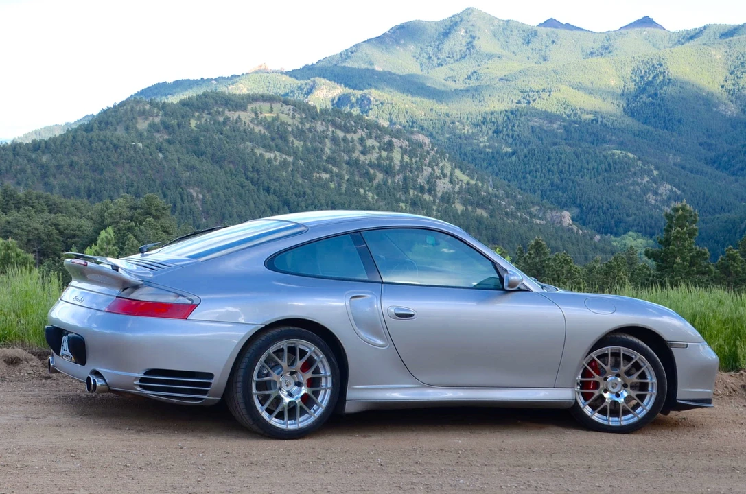 2001 Porsche 996 Turbo - Image 9 of 31