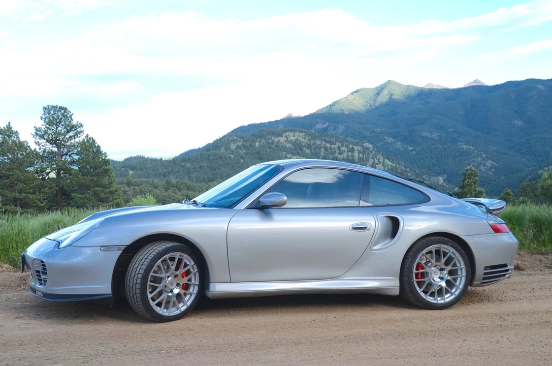 2001 Porsche 996 Turbo - Image 6 of 31