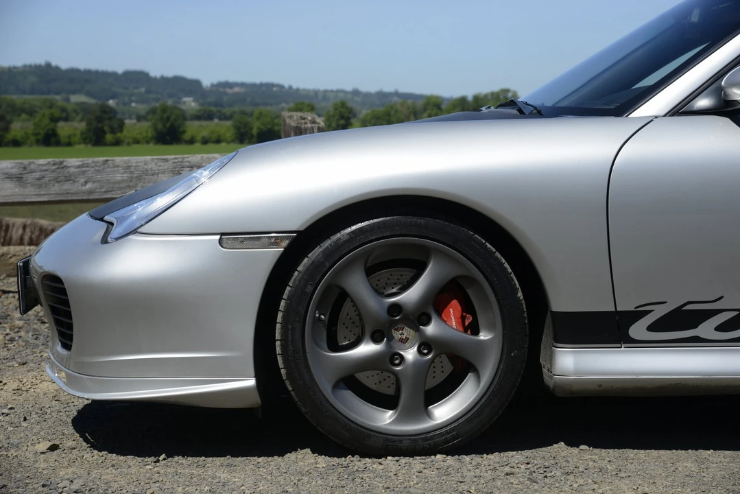 2001 Porsche 996 Turbo - Image 30 of 31