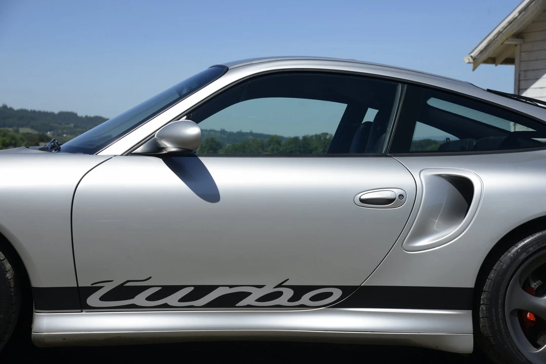 2001 Porsche 996 Turbo - Image 31 of 31