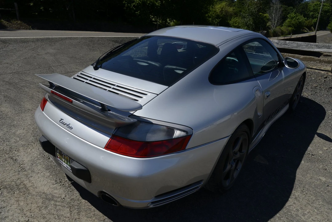 2001 Porsche 996 Turbo - Image 12 of 31