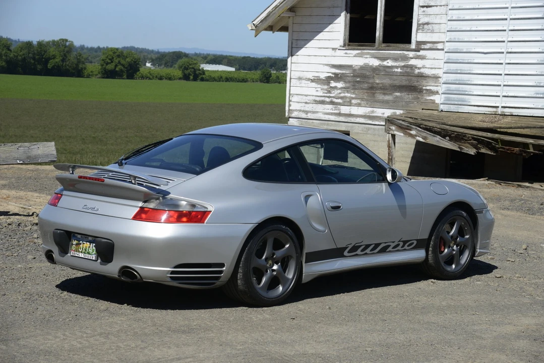 2001 Porsche 996 Turbo - Image 14 of 31