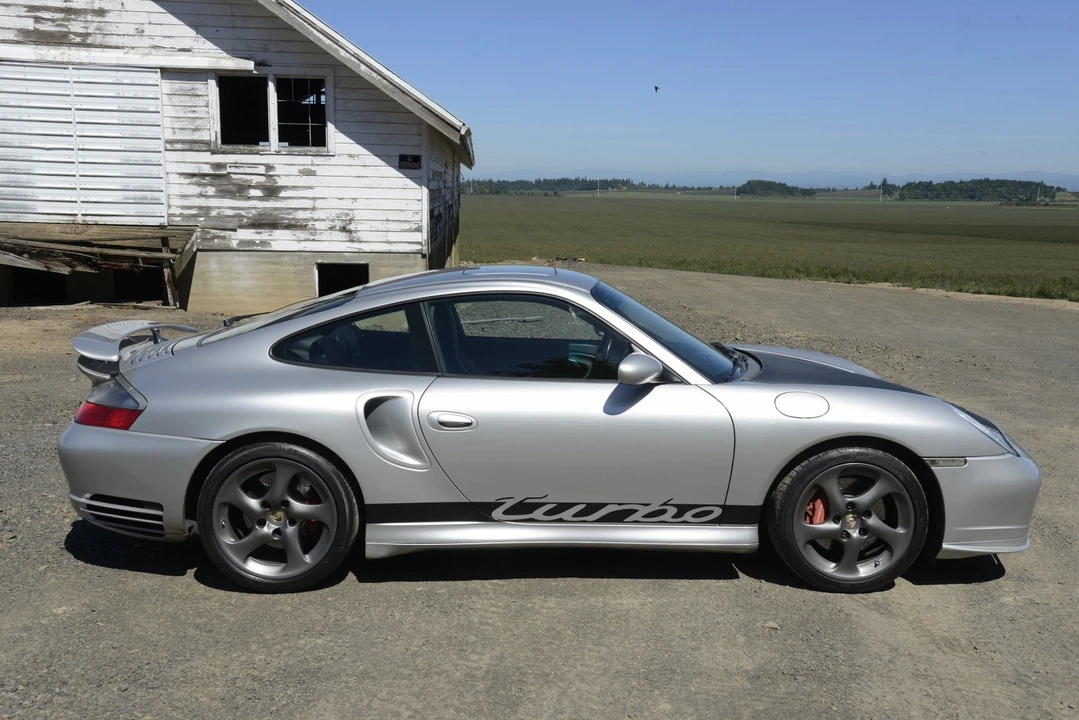 2001 Porsche 996 Turbo - Image 16 of 31