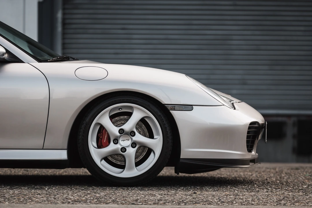 2001 Porsche 996 Turbo - Image 12 of 31