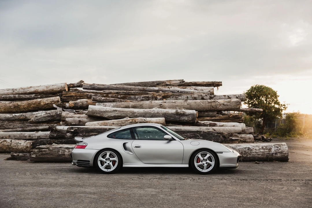 2001 Porsche 996 Turbo - Image 24 of 31