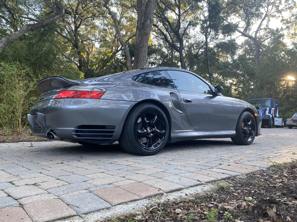 2001 Porsche 996 Turbo - Image 12 of 31