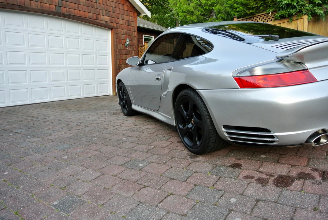 2001 Porsche 996 Turbo - Image 8 of 31