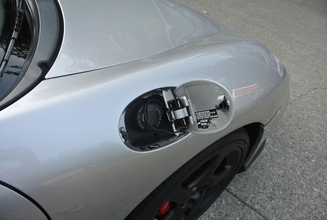 2001 Porsche 996 Turbo - Image 22 of 31