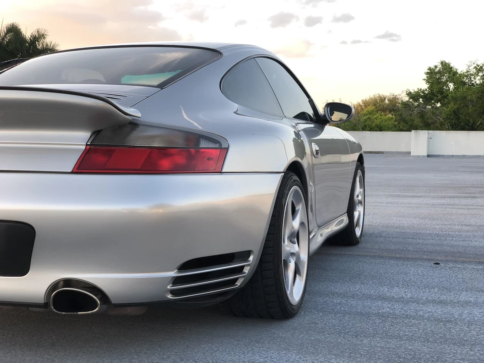2001 Porsche 996 Turbo - Image 27 of 31