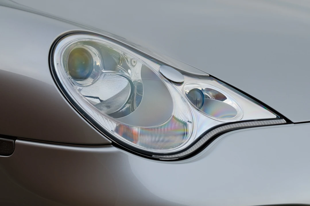 2001 Porsche 996 Turbo - Image 11 of 31