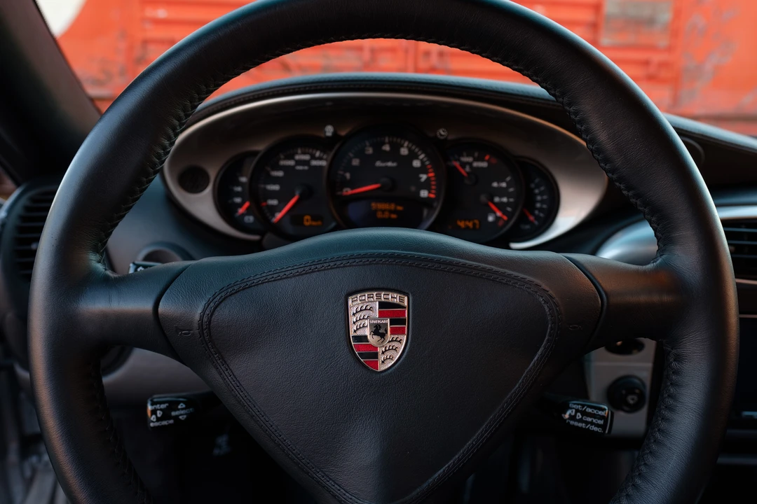 2001 Porsche 996 Turbo - Image 24 of 31