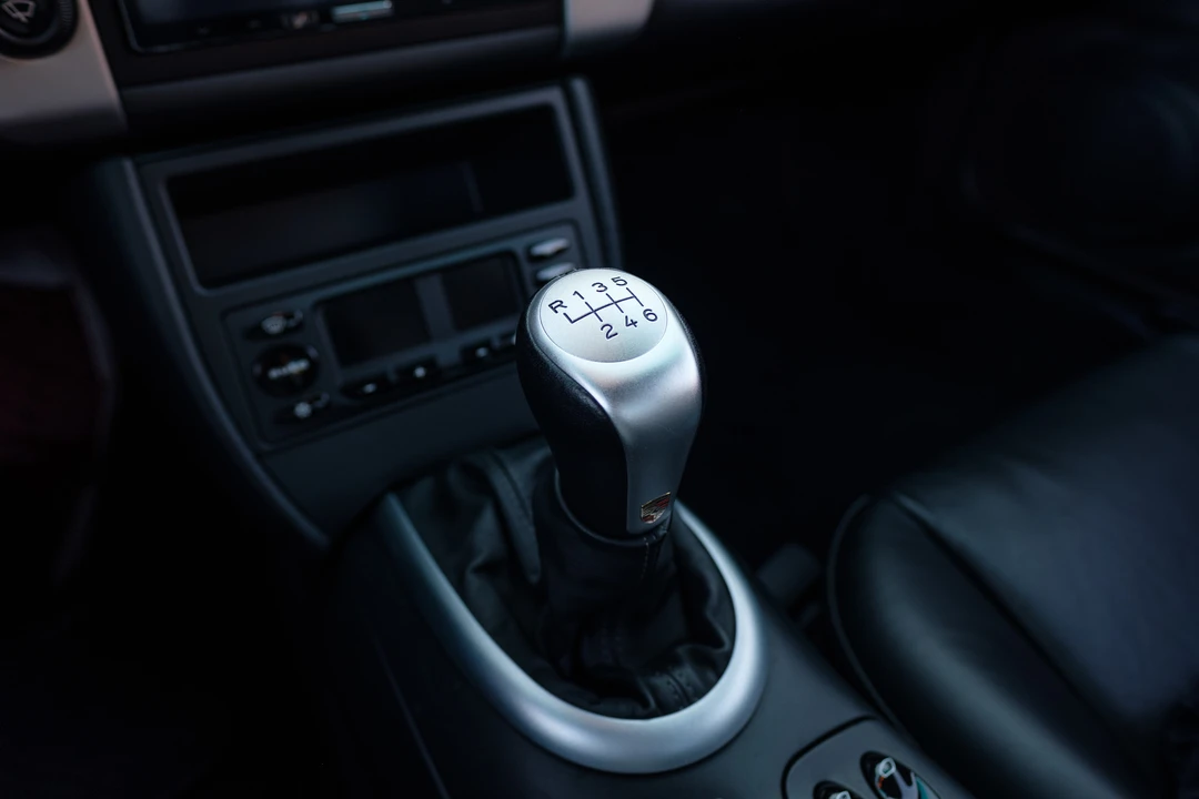 2001 Porsche 996 Turbo - Image 28 of 31