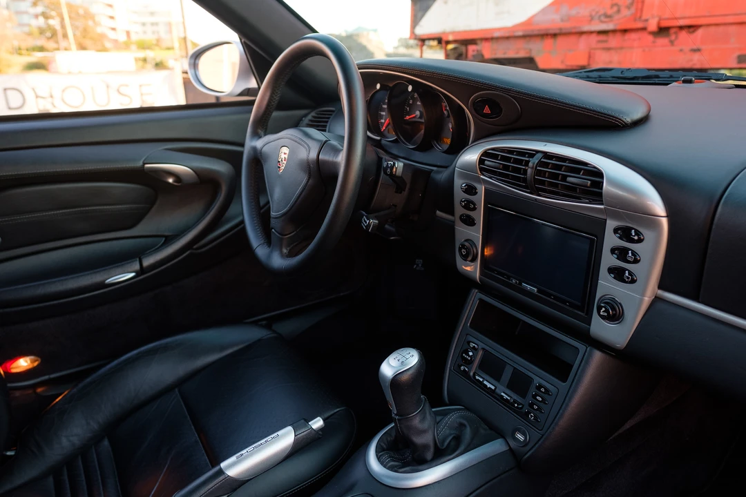 2001 Porsche 996 Turbo - Image 23 of 31