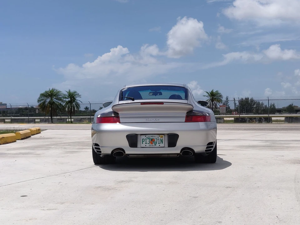 2001 Porsche 996 Turbo - Image 12 of 31