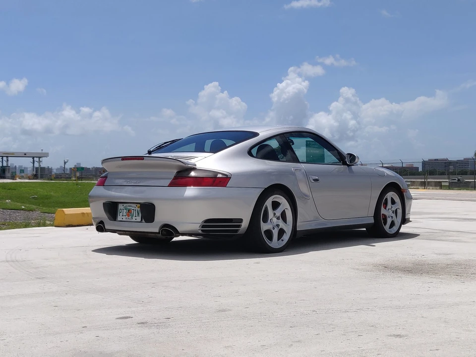 2001 Porsche 996 Turbo - Image 8 of 31