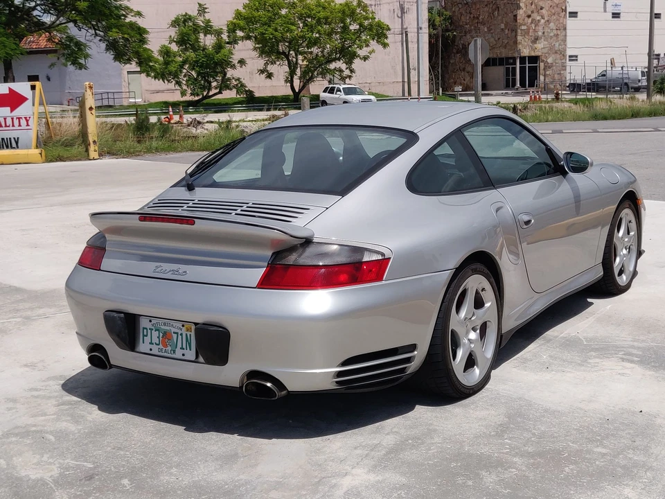 2001 Porsche 996 Turbo - Image 10 of 31