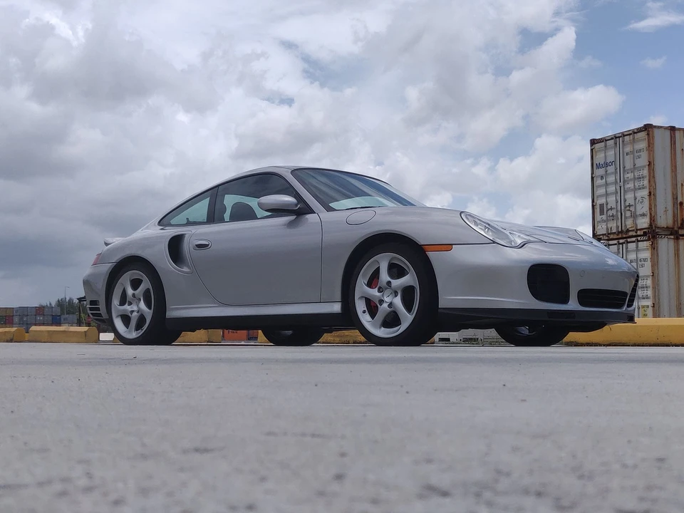 2001 Porsche 996 Turbo - Image 25 of 31