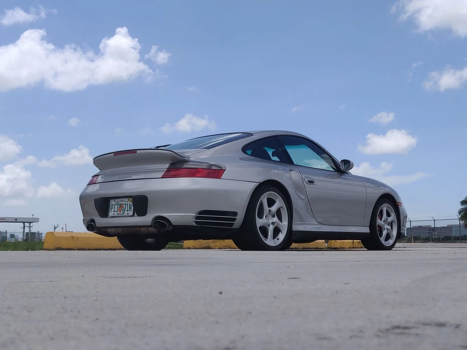 2001 Porsche 996 Turbo - Image 9 of 31