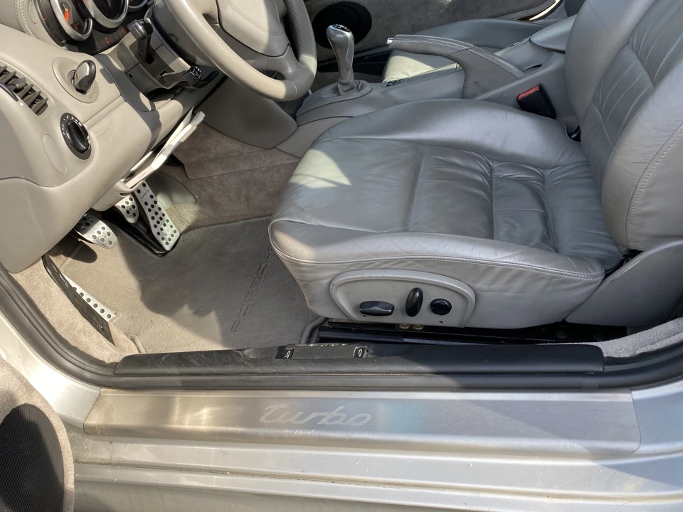 2001 Porsche 996 Turbo - Image 21 of 31