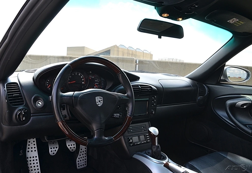 2001 Porsche 996 Turbo - Image 26 of 31