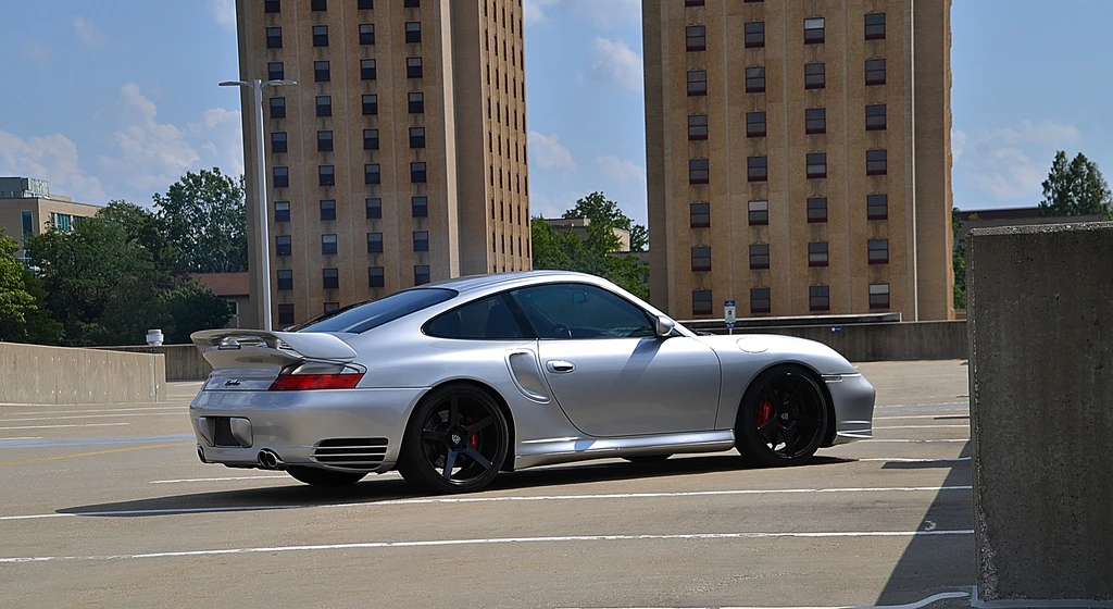 2001 Porsche 996 Turbo - Image 7 of 31