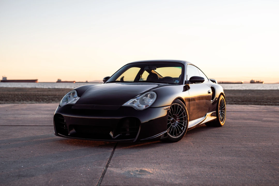 2001 Porsche 996 Turbo - Image 2 of 31