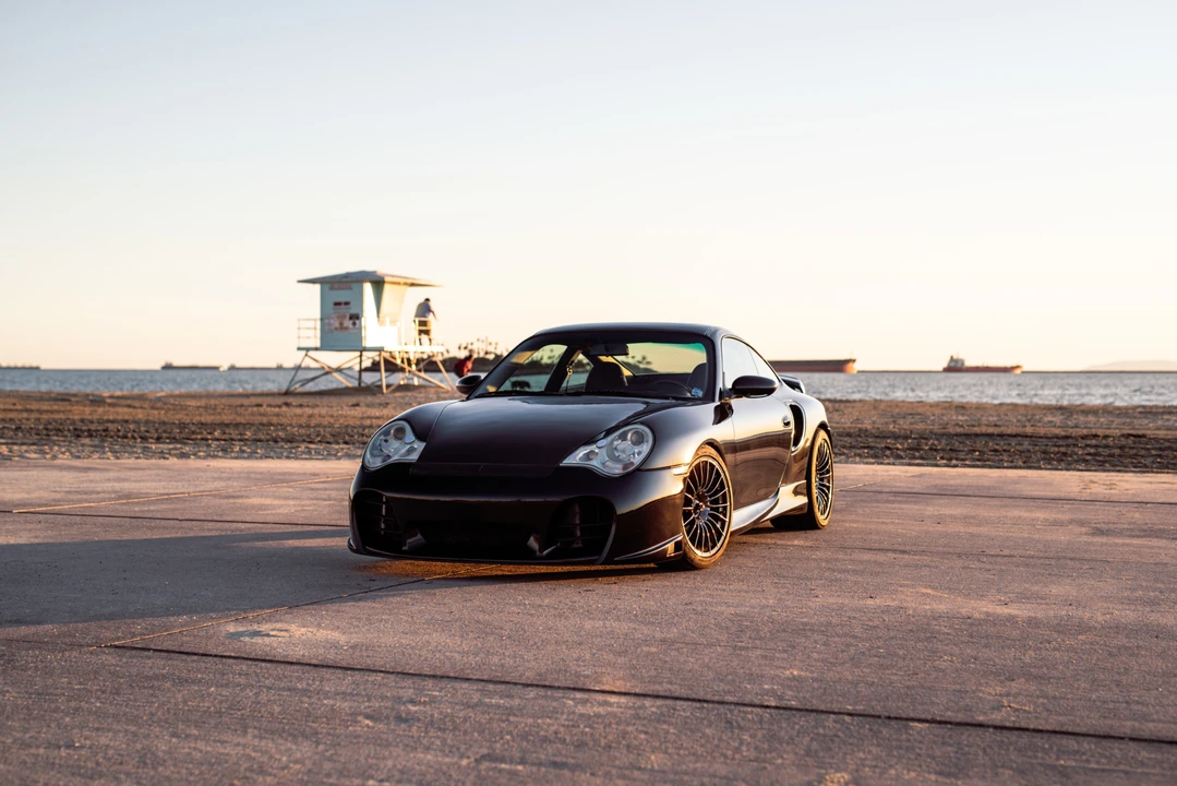 2001 Porsche 996 Turbo - Image 7 of 31